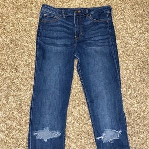 🌺Hollister dark wash ripped knee skinny jeans